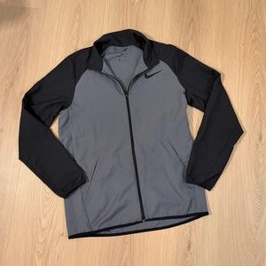 Nike Dri-FIT Gray & Black Full Zip Athletic Jacket Women’s Small